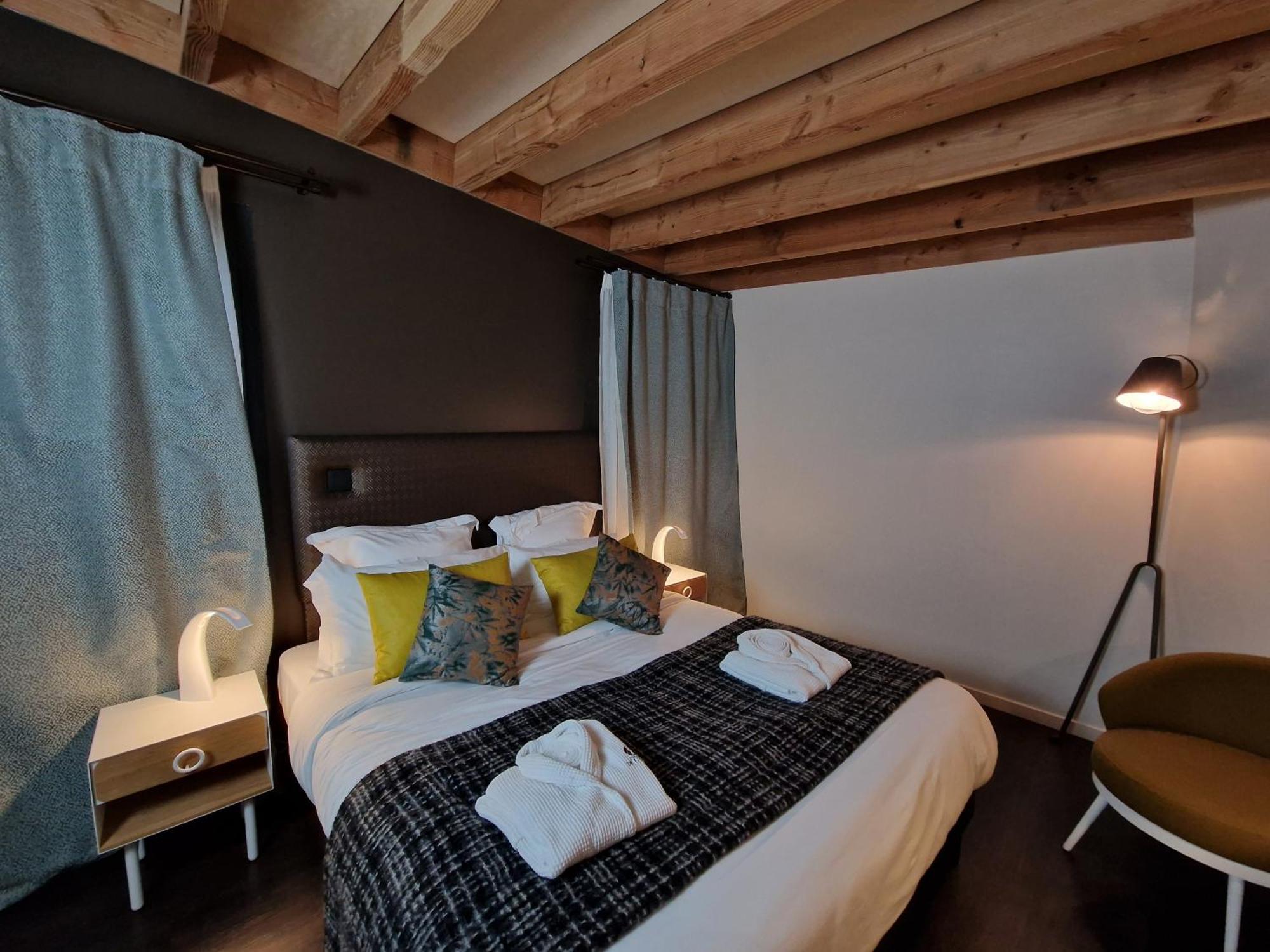 Domaine De L'Epau Eco-Resort Yvré-lʼÉvêque Buitenkant foto