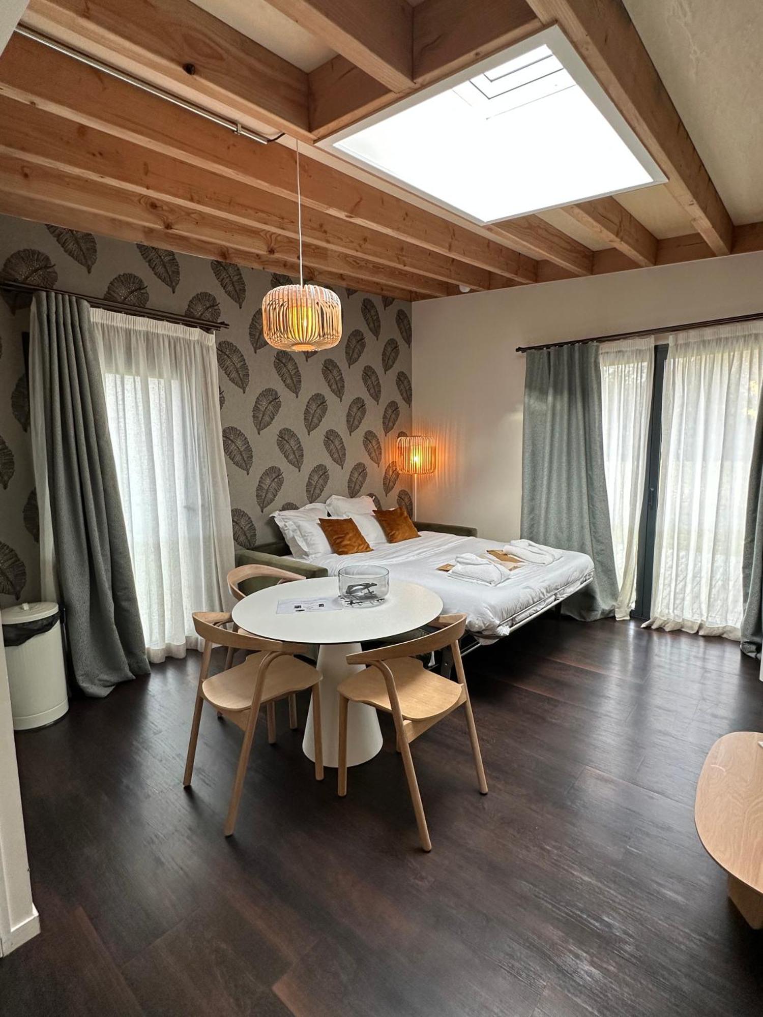 Domaine De L'Epau Eco-Resort Yvré-lʼÉvêque Buitenkant foto