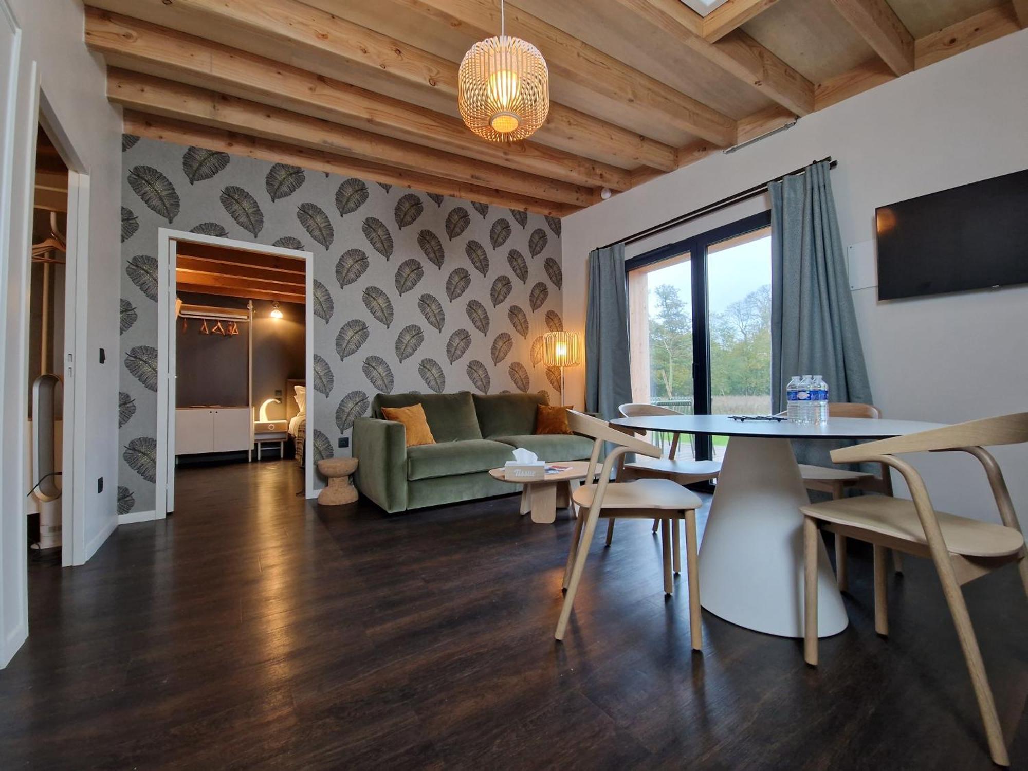 Domaine De L'Epau Eco-Resort Yvré-lʼÉvêque Buitenkant foto