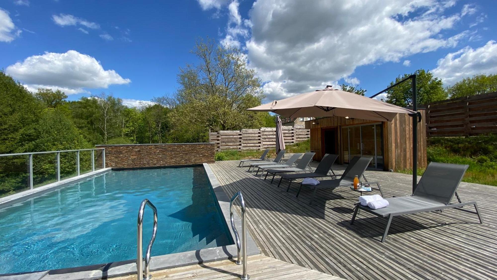 Domaine De L'Epau Eco-Resort Yvré-lʼÉvêque Buitenkant foto